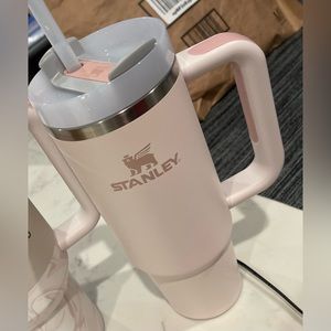 Stanley 30 oz. Quencher H2.0 FlowState Tumbler